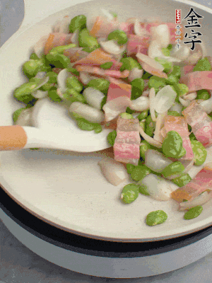 勾薄芡出鍋。